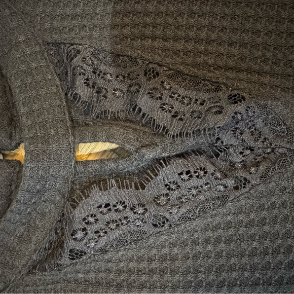 SHEIN Elegant Black Lace Detail Blouse - Picture 6 of 11